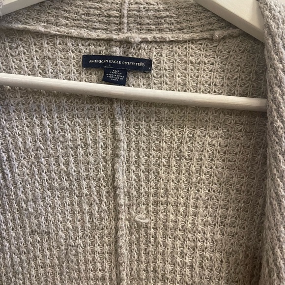 American Eagle Grey Cardigan - Picture 3 of 5